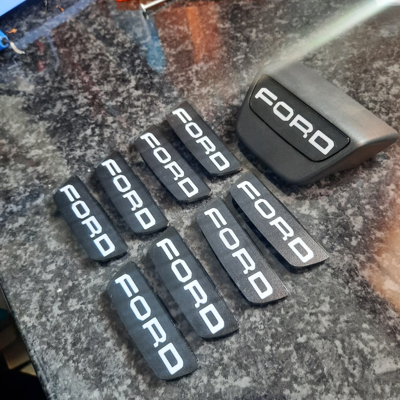 White FORD Logo on end caps for Ford Ranger2